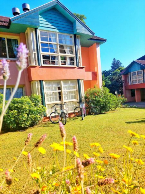 Belíssimo Duplex a 500m Lago Neg 3Q 4bikes Churrasq lareira Ar QF